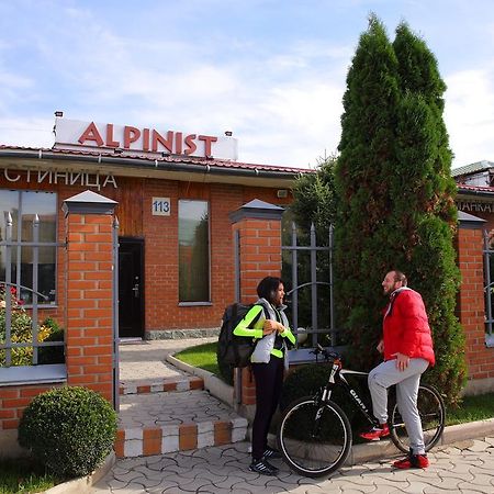 Alpinist Hotel Biškek Exteriér fotografie