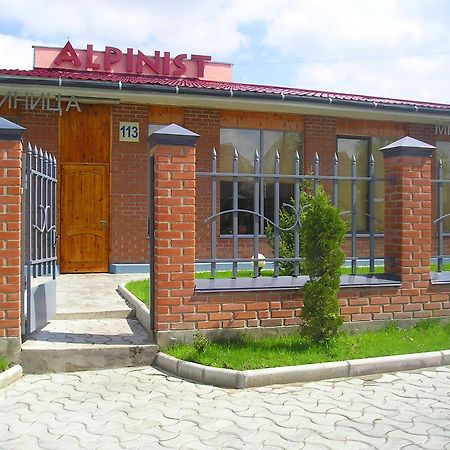 Alpinist Hotel Biškek Exteriér fotografie