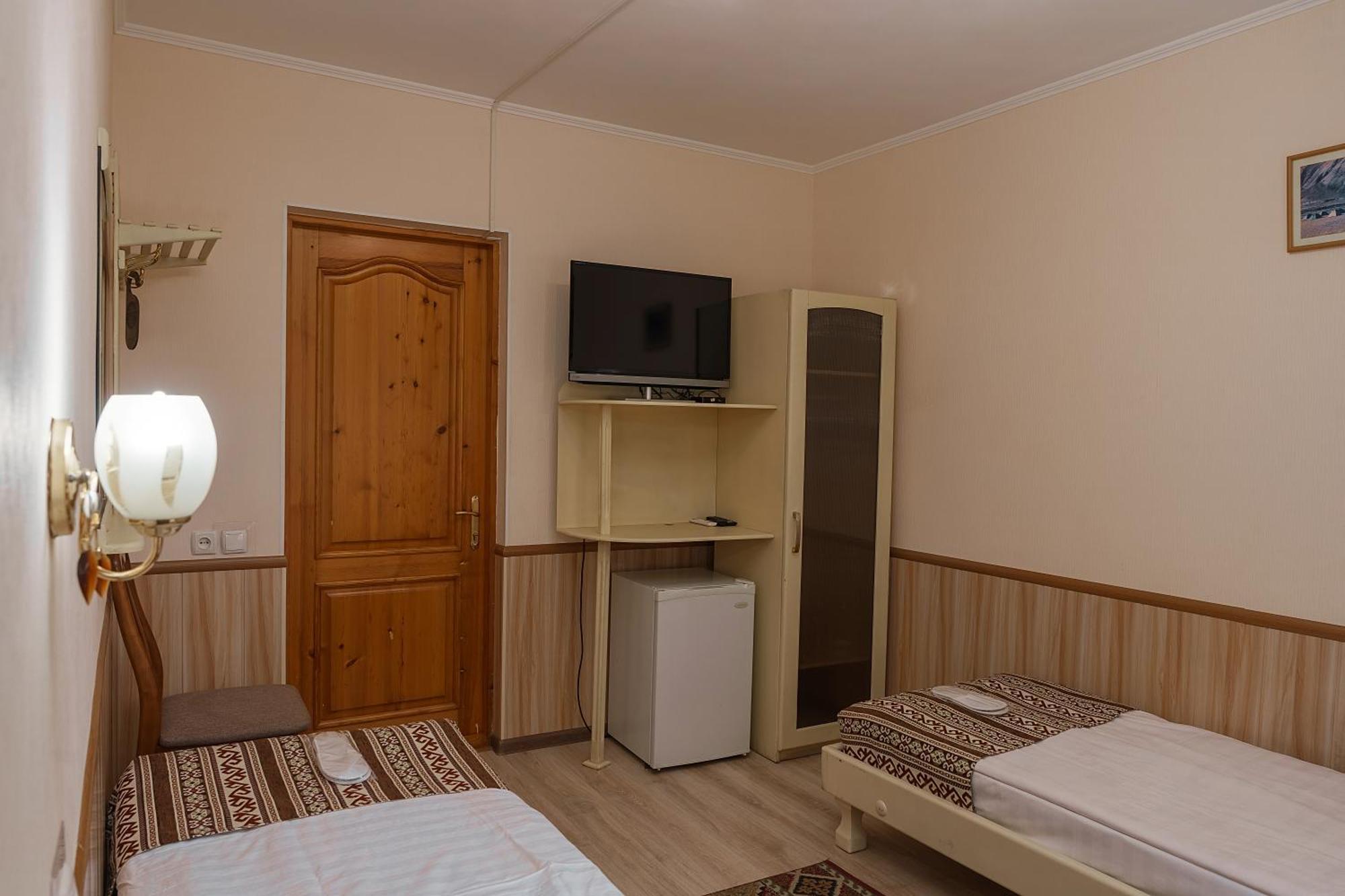 Alpinist Hotel Biškek Exteriér fotografie