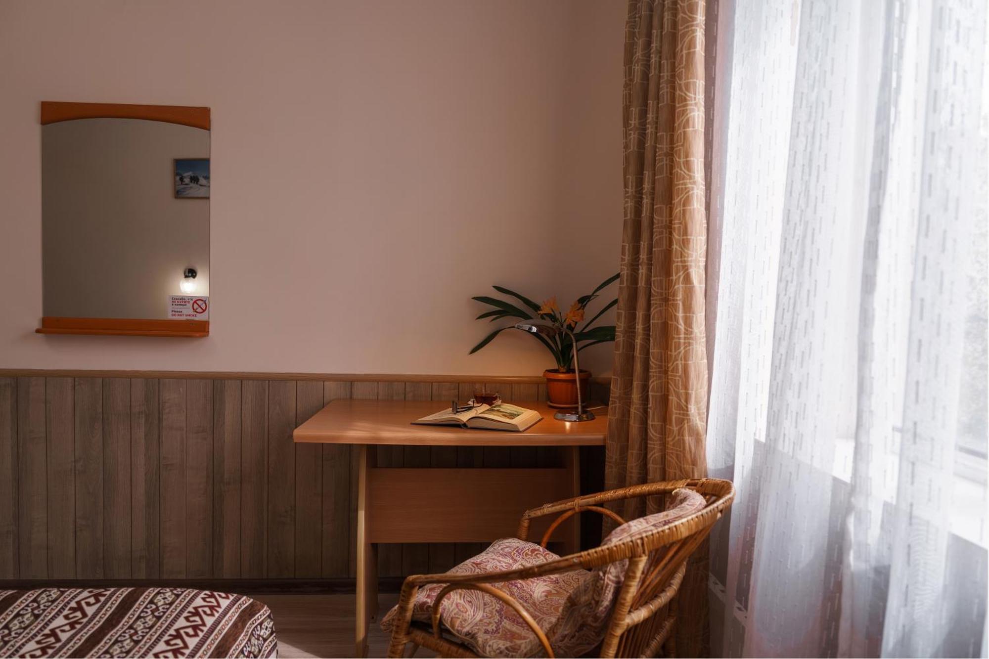 Alpinist Hotel Biškek Exteriér fotografie